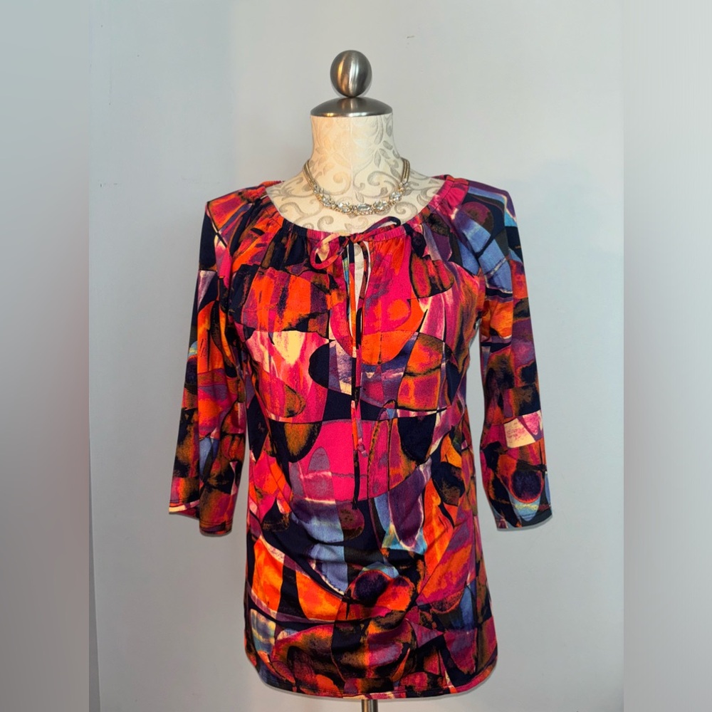 JON DEN Top Size Medium. #C